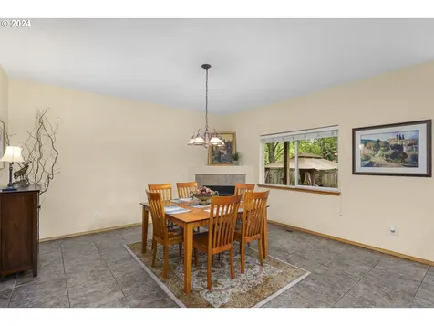 5684 Nw Skycrest Parkway Portland OR 97229