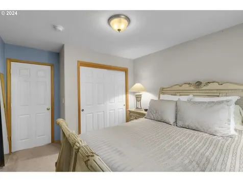 5684 Nw Skycrest Parkway Portland OR 97229