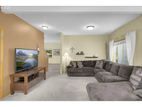 5684 Nw Skycrest Parkway Portland OR 97229
