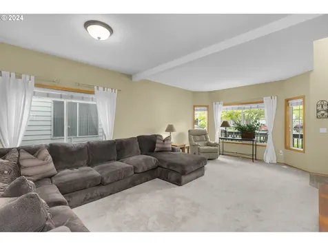 5684 Nw Skycrest Parkway Portland OR 97229