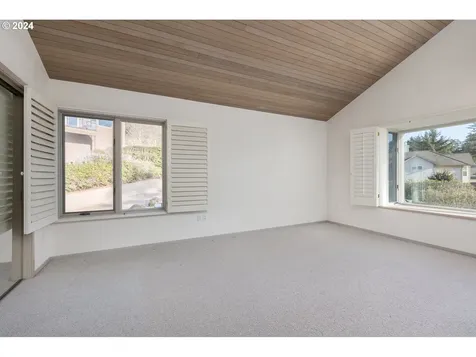 242 Sea Crest Way Otter Rock OR 97369