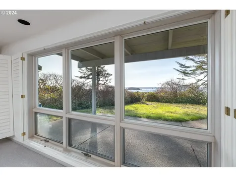 242 Sea Crest Way Otter Rock OR 97369