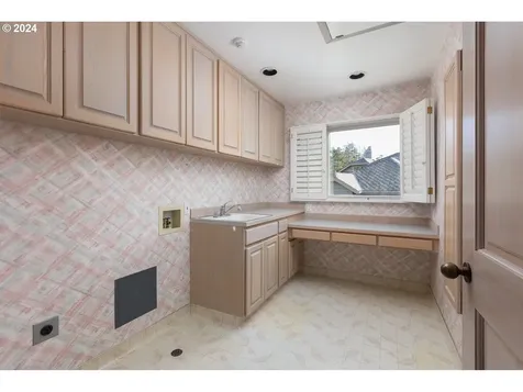 242 Sea Crest Way Otter Rock OR 97369