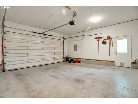 16605 NW Dublin Court Portland OR 97229