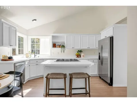 16605 NW Dublin Court Portland OR 97229