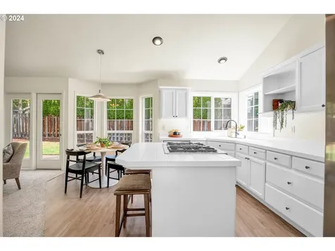 16605 NW Dublin Court Portland OR 97229