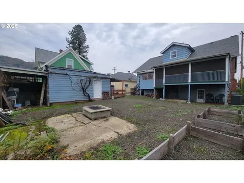 523 SE Rice Avenue Roseburg OR 97470