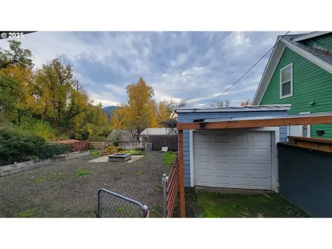 523 SE Rice Avenue Roseburg OR 97470