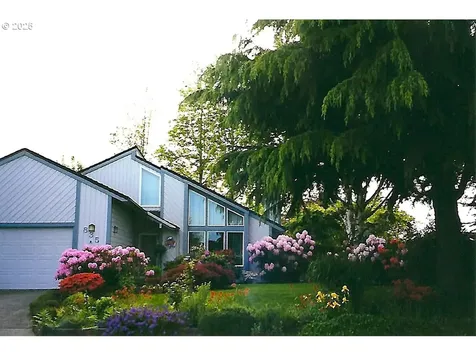 835 N Elm Street Canby OR 97013