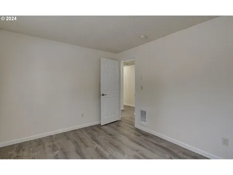 15803 SE 13th Street Vancouver WA 98683