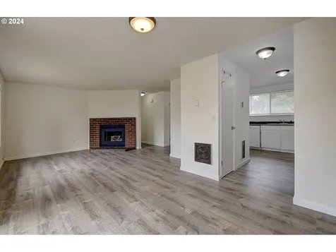 15803 SE 13th Street Vancouver WA 98683