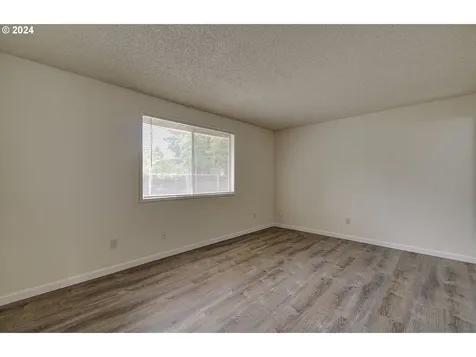 15803 SE 13th Street Vancouver WA 98683