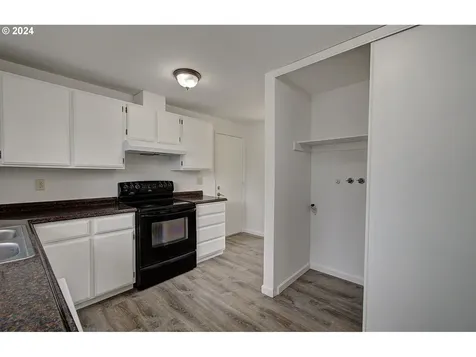 15803 SE 13th Street Vancouver WA 98683
