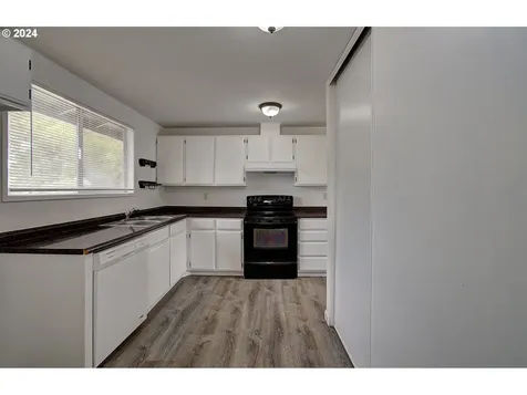 15803 SE 13th Street Vancouver WA 98683