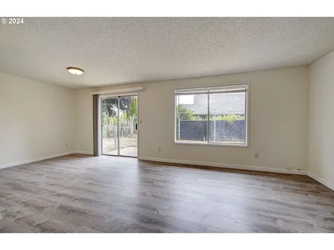 15803 SE 13th Street Vancouver WA 98683