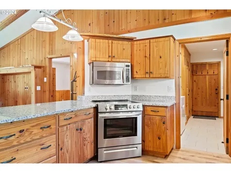 195 Tilton View Road Morton WA 98356