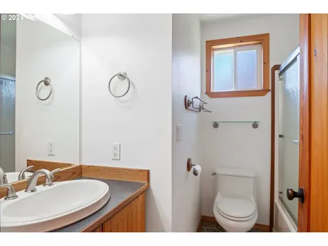 195 Tilton View Road Morton WA 98356