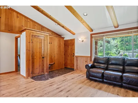 195 Tilton View Road Morton WA 98356