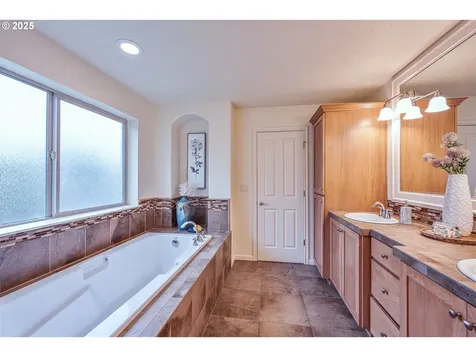 16598 NW Canton Street Portland OR 97229