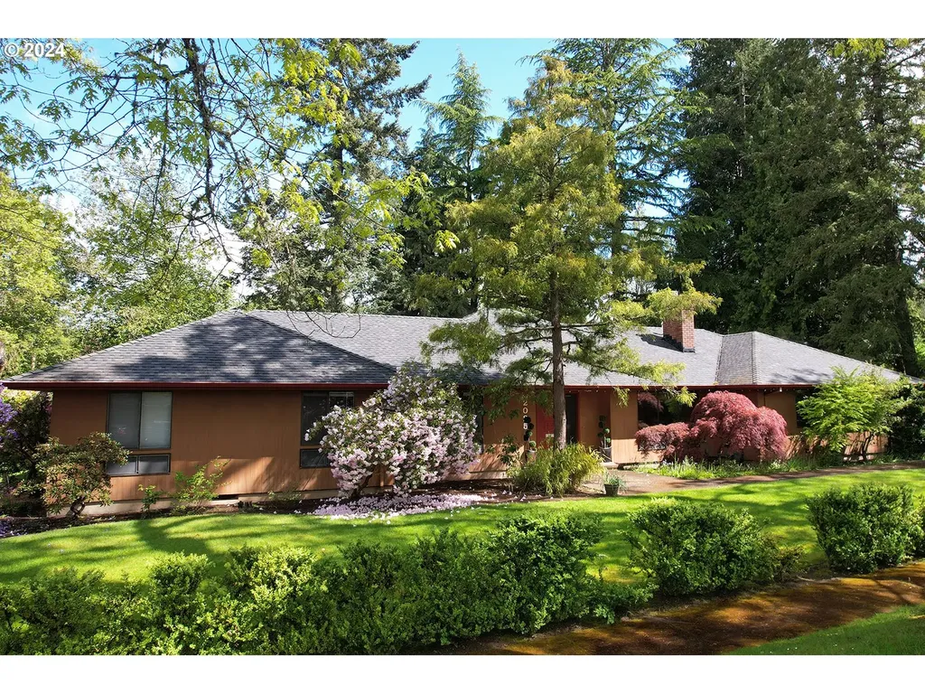 2025 16th Avenue Forest Grove OR 97116