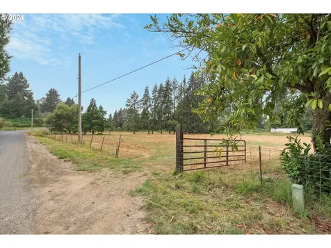 140 Evergreen Road Kelso WA 98626