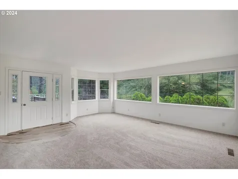 140 Evergreen Road Kelso WA 98626