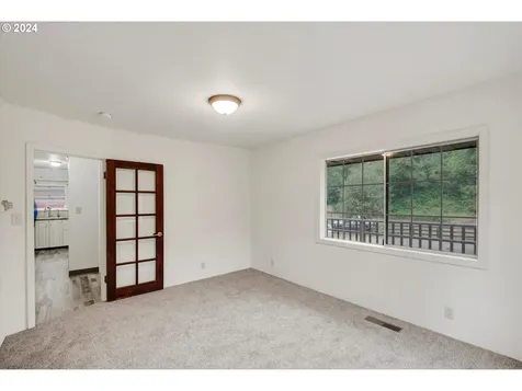 140 Evergreen Road Kelso WA 98626