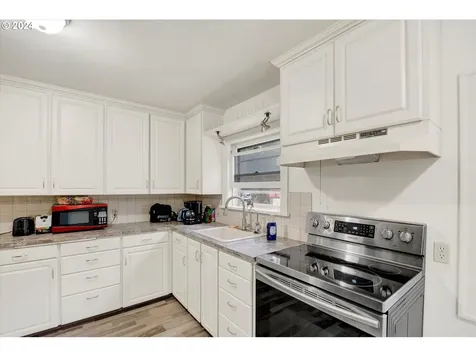 140 Evergreen Road Kelso WA 98626