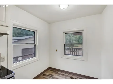 140 Evergreen Road Kelso WA 98626
