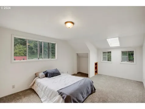 140 Evergreen Road Kelso WA 98626