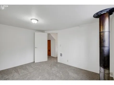140 Evergreen Road Kelso WA 98626