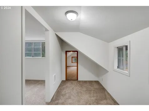 140 Evergreen Road Kelso WA 98626