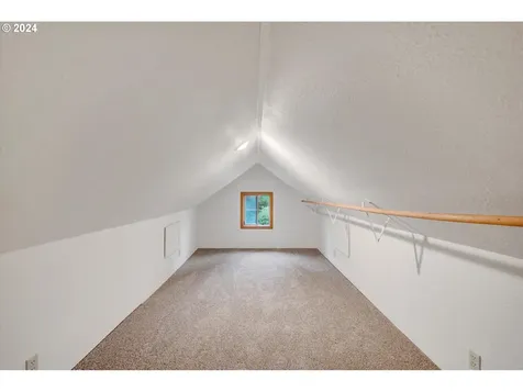 140 Evergreen Road Kelso WA 98626