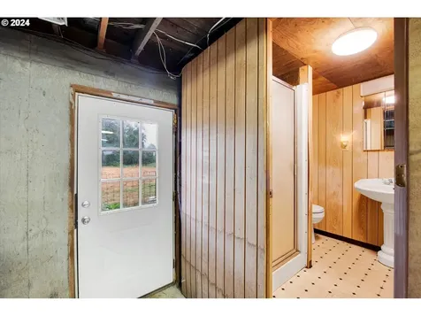 140 Evergreen Road Kelso WA 98626