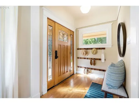 6526 Ne Mallory Avenue Portland OR 97211