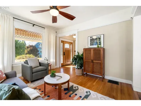 6526 Ne Mallory Avenue Portland OR 97211