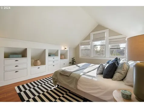 6526 Ne Mallory Avenue Portland OR 97211