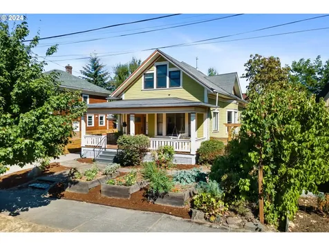 6526 Ne Mallory Avenue Portland OR 97211