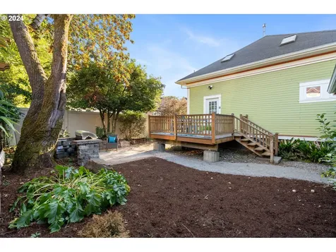 6526 Ne Mallory Avenue Portland OR 97211