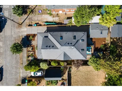 6526 Ne Mallory Avenue Portland OR 97211