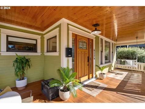6526 Ne Mallory Avenue Portland OR 97211