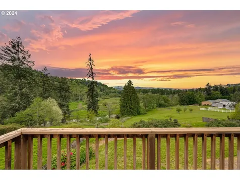 139 Spencer Creek Road Kalama WA 98625