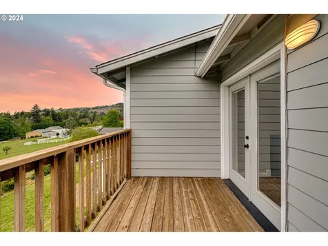139 Spencer Creek Road Kalama WA 98625
