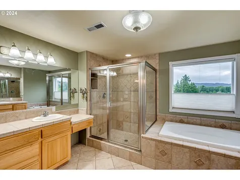 139 Spencer Creek Road Kalama WA 98625