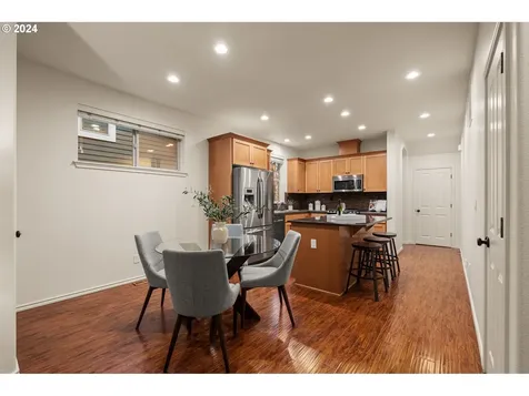 9492 NW Harvest Hill Drive Portland OR 97229