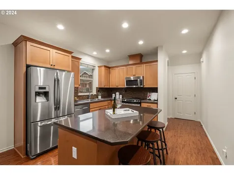 9492 NW Harvest Hill Drive Portland OR 97229