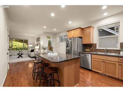 9492 NW Harvest Hill Drive Portland OR 97229