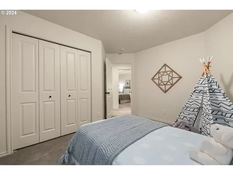 9492 NW Harvest Hill Drive Portland OR 97229