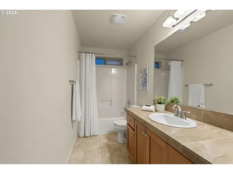 9492 NW Harvest Hill Drive Portland OR 97229