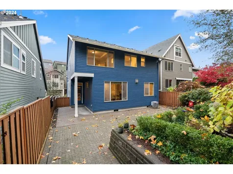 9492 NW Harvest Hill Drive Portland OR 97229